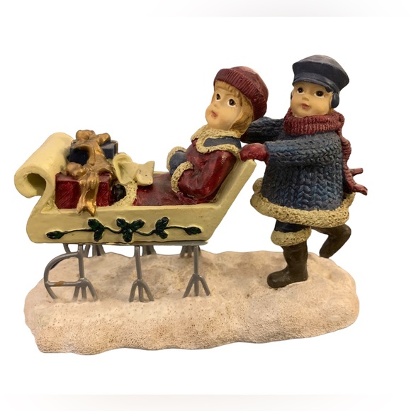 2 Sets Cracker Barrel Figurines Children Playing in Snow 4.25" High Detailed - Picture 4 of 9
